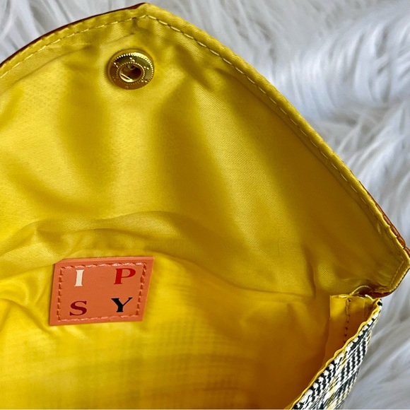 IPSY | BRAND NEW | Brown Yellow Plaid Clutch Envelope Glam Bag (BAG ONLY) - Picture 2 of 9